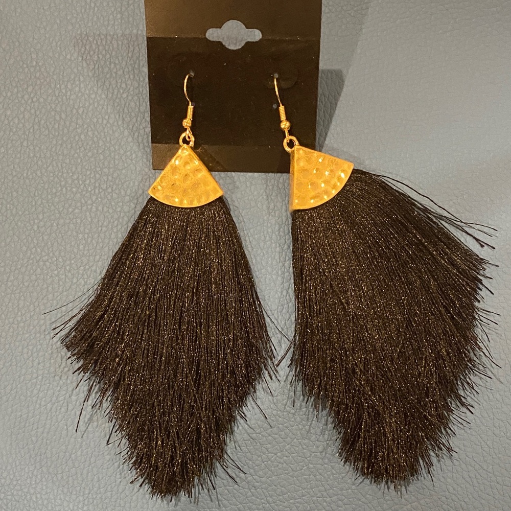 Elegant Gold and Black Tassel Earrings